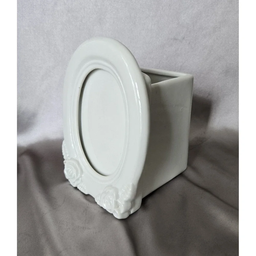 Vintage Teleflora Planter With Oval Picture Frame Front Glossy‎ Finish